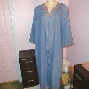 Go Softly Embroidered Midi Dress Size L Pockets Chambray Denim House Casual